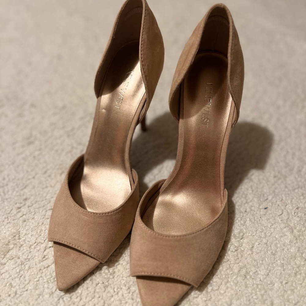 Nine West Tan Stiletto Heels Classic Design